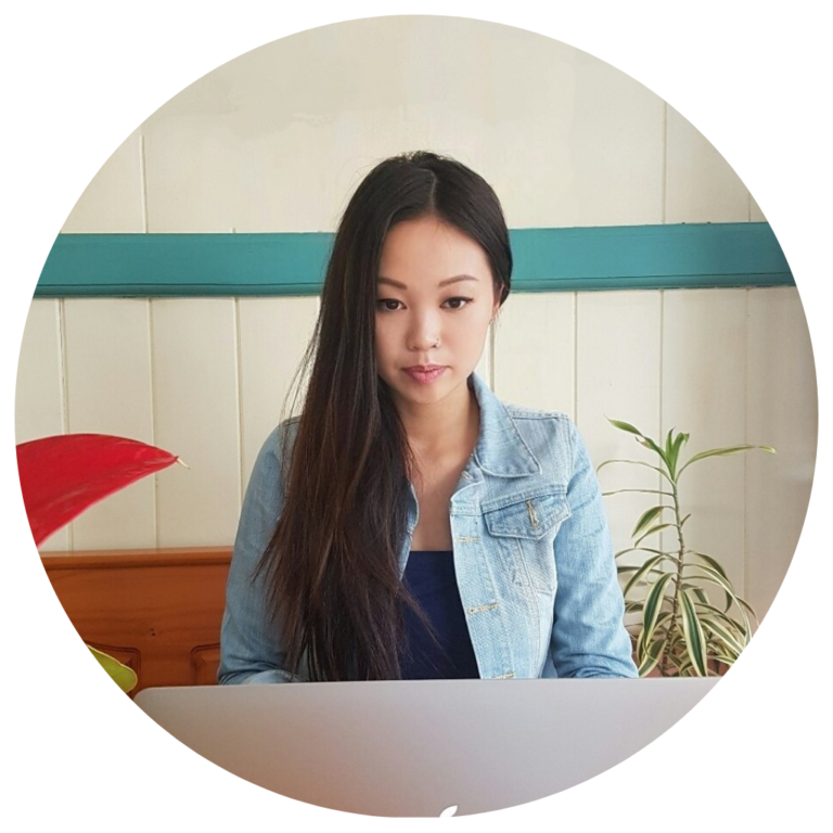 About 1 Jessie founder of She Works Remote Guide, working confidently in a well-lit workspace, representing remote work freedom and success.